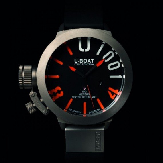Alternative view of Réplica de Relógio U-Boat U-1001