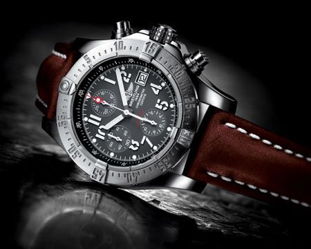 Alternative view of Réplica de Relógio Breitling Avenger Skyland