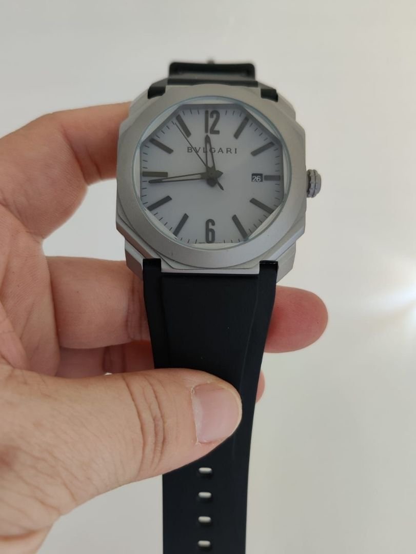 Réplica de Relógio Bulgari Octo Borracha