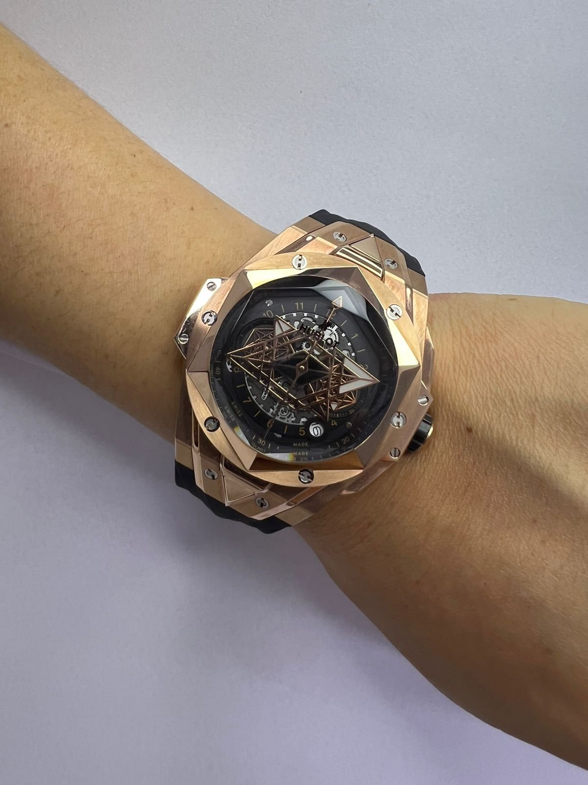 Réplica de Relógio Hublot - Sang Blue - Imagem 3
