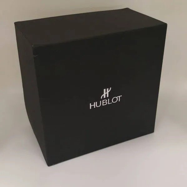 Alternative view of Caixa Hublot