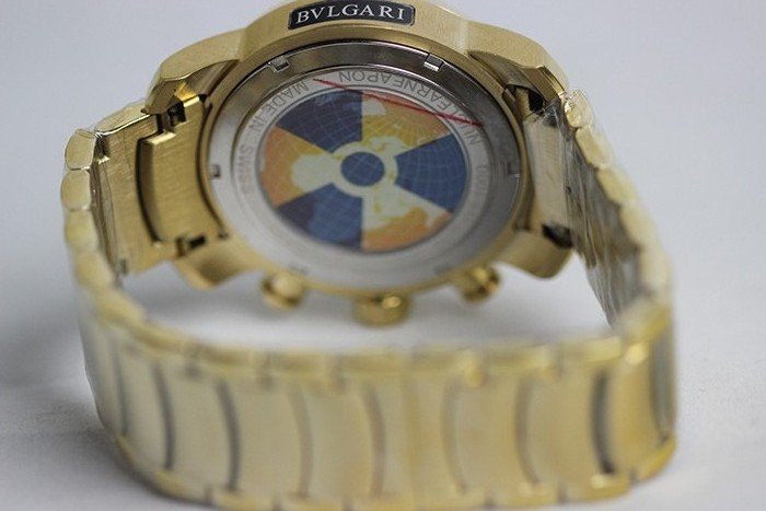 Réplica de Relógio Bvgari Nuclear Neapon Gold - Imagem 3