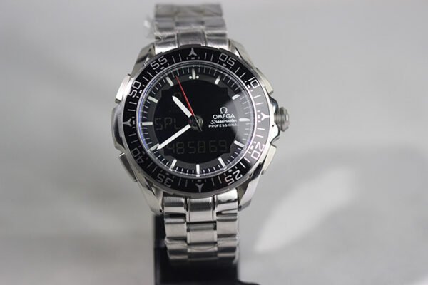 Alternative view of Réplica De Relógio Omega Speedmaster Skywalker X-33