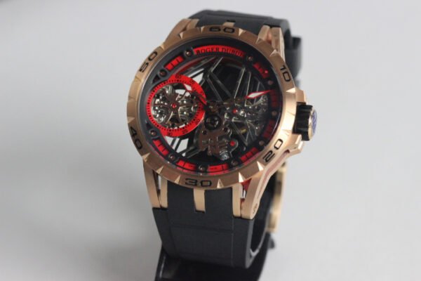 Réplica de Relógio Roger Dubuis