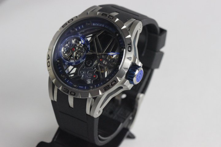 Réplica de Relógio Roger Dubuis
