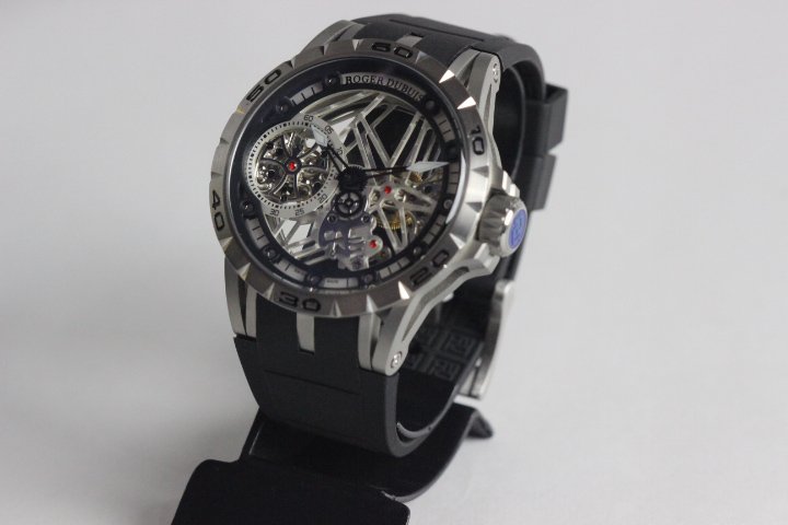 Réplica de Relógio Roger Dubuis - Imagem 4