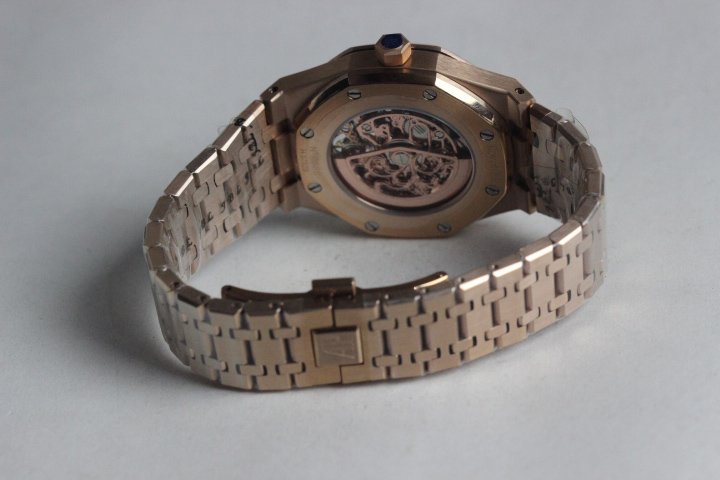 Réplica de Relógio Audemars Piguet Royal Oak Dourado - Imagem 5