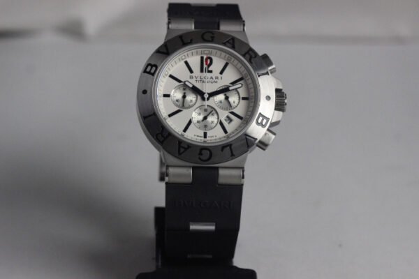 RÉPLICA DE RELÓGIO BVGARI TITANIUM