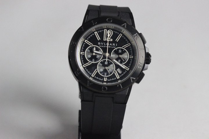 RÉPLICA DE RELÓGIO BVGARI TITANIUM - Imagem 5