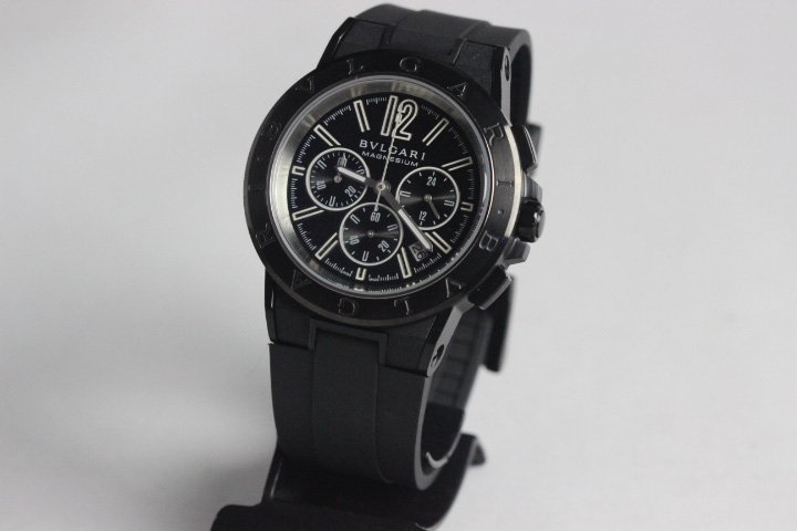 RÉPLICA DE RELÓGIO BVGARI TITANIUM - Imagem 4