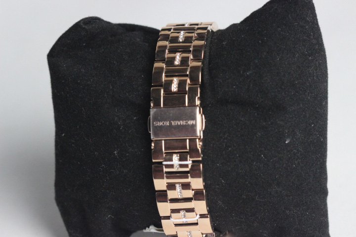 REPLICA DE RELOGIO MICHAEL KORS MK3677 - Imagem 4