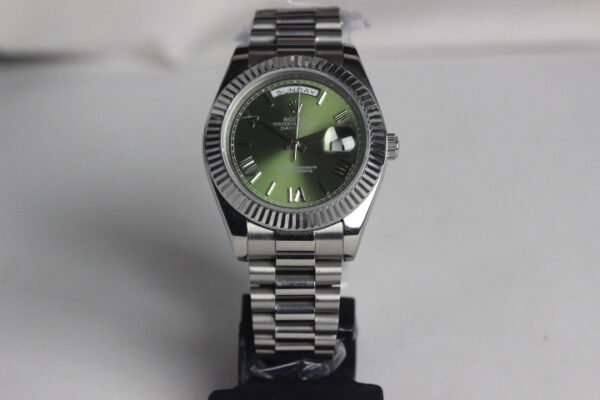 RÉPLICA DE RELÓGIO ROLEX DAY-DATE OYESTER PERPETUAL