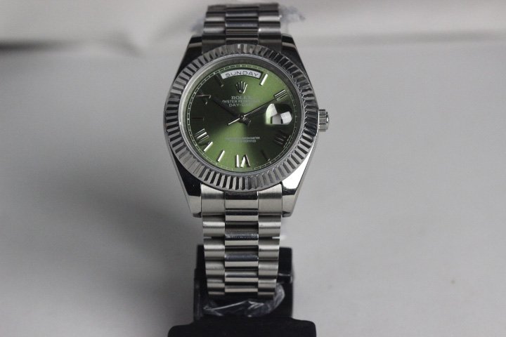 RÉPLICA DE RELÓGIO ROLEX DAY-DATE OYESTER PERPETUAL - Imagem 4