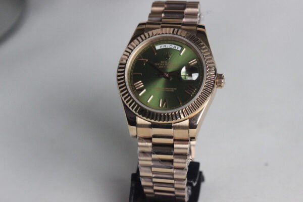 RÉPLICA DE RELÓGIO ROLEX DAY-DATE OYESTER PERPETUAL