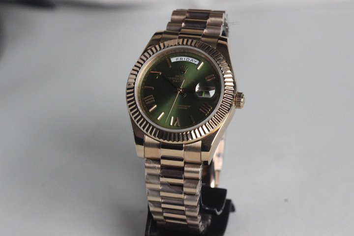 RÉPLICA DE RELÓGIO ROLEX DAY-DATE OYESTER PERPETUAL - Imagem 3