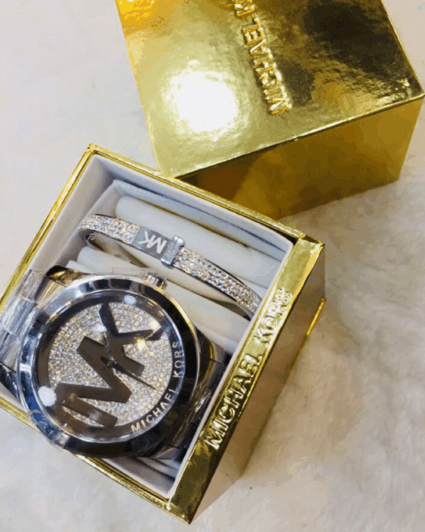 Réplica de Relógio Michael Kors  Com Stras