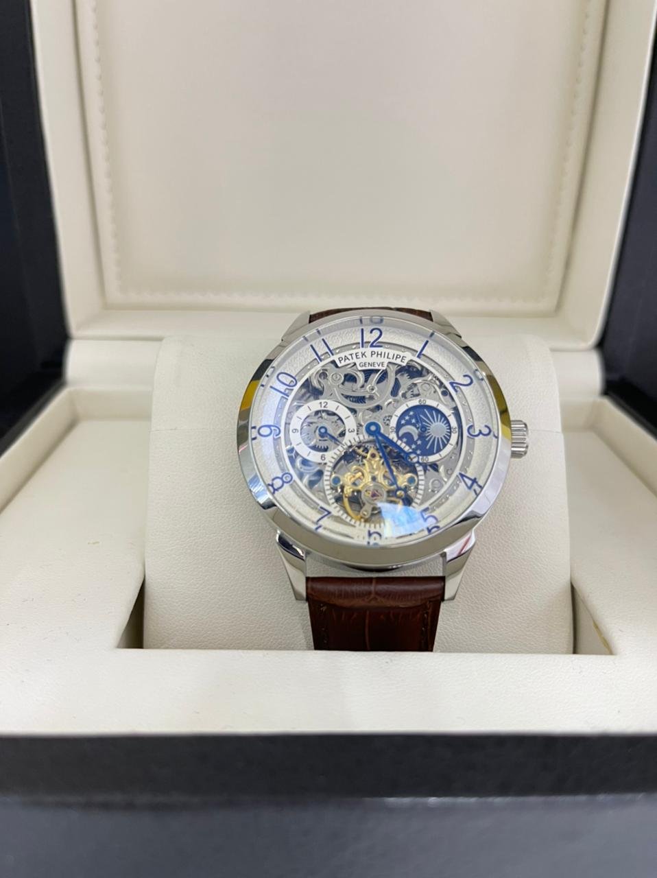 Réplica de Relógio Patek Philippe Esqueleto Couro